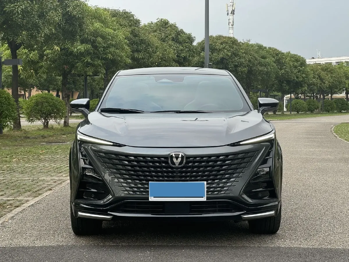 2023 ChangAn UNI-T 1.5T 188HP L4 7DCT,autocango,china used car exporter,china ev exporter,chinese used car exporter,chinese used ev exporter
