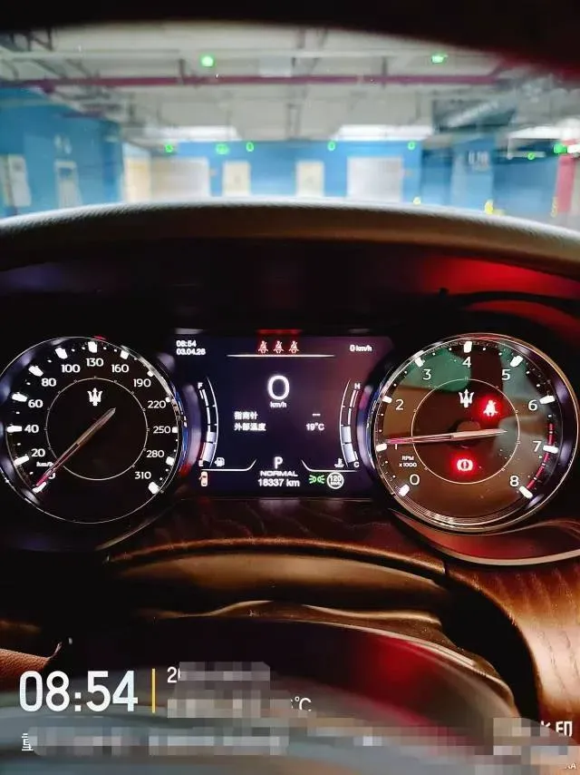 2022 Maserati Quattroporte 3.0T 350HP V6 8AT,autocango,china used car exporter,china ev exporter,chinese used car exporter,chinese used ev exporter