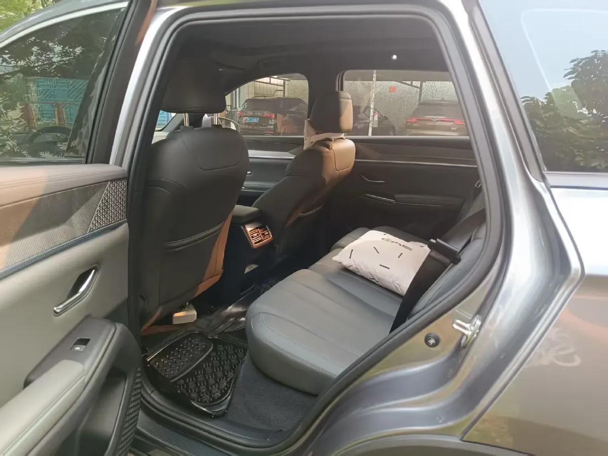 2025 BYD Song Pro 1.5L 101HP L4 E-CVT PHEV 18.3KWH,autocango,china used car exporter,china ev exporter,chinese used car exporter,chinese used ev exporter