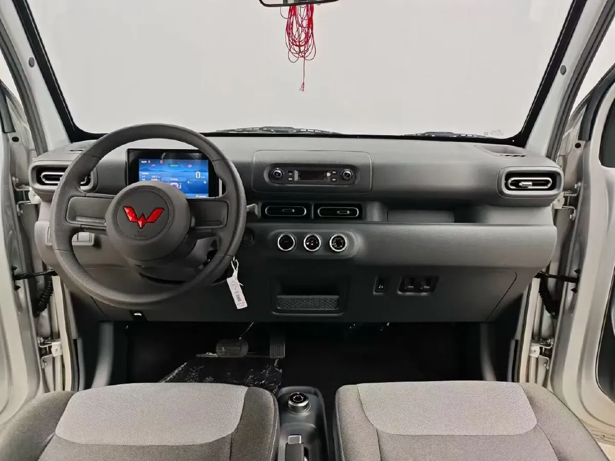 2025 WuLing ZhiGuang BEV,autocango,china used car exporter,china ev exporter,chinese used car exporter,chinese used ev exporter