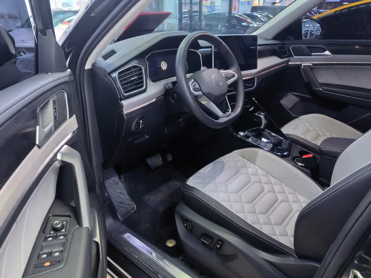 2023 Volkswagen Tayron 2.0T 186HP L4 7DCT,autocango,china used car exporter,china ev exporter,chinese used car exporter,chinese used ev exporter