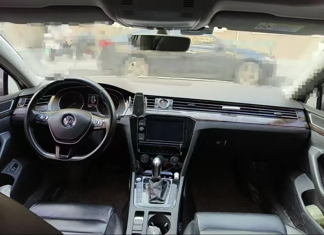 2019 Volkswagen Magotan 2.0T 186HP L4 7DCT,autocango,china used car exporter,china ev exporter,chinese used car exporter,chinese used ev exporter