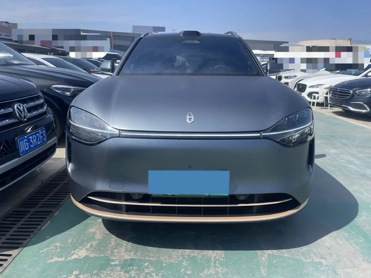 2024 AITO AITO M9 1.5T 152HP L4 REEV 42KWH,autocango,china used car exporter,china ev exporter,chinese used car exporter,chinese used ev exporter