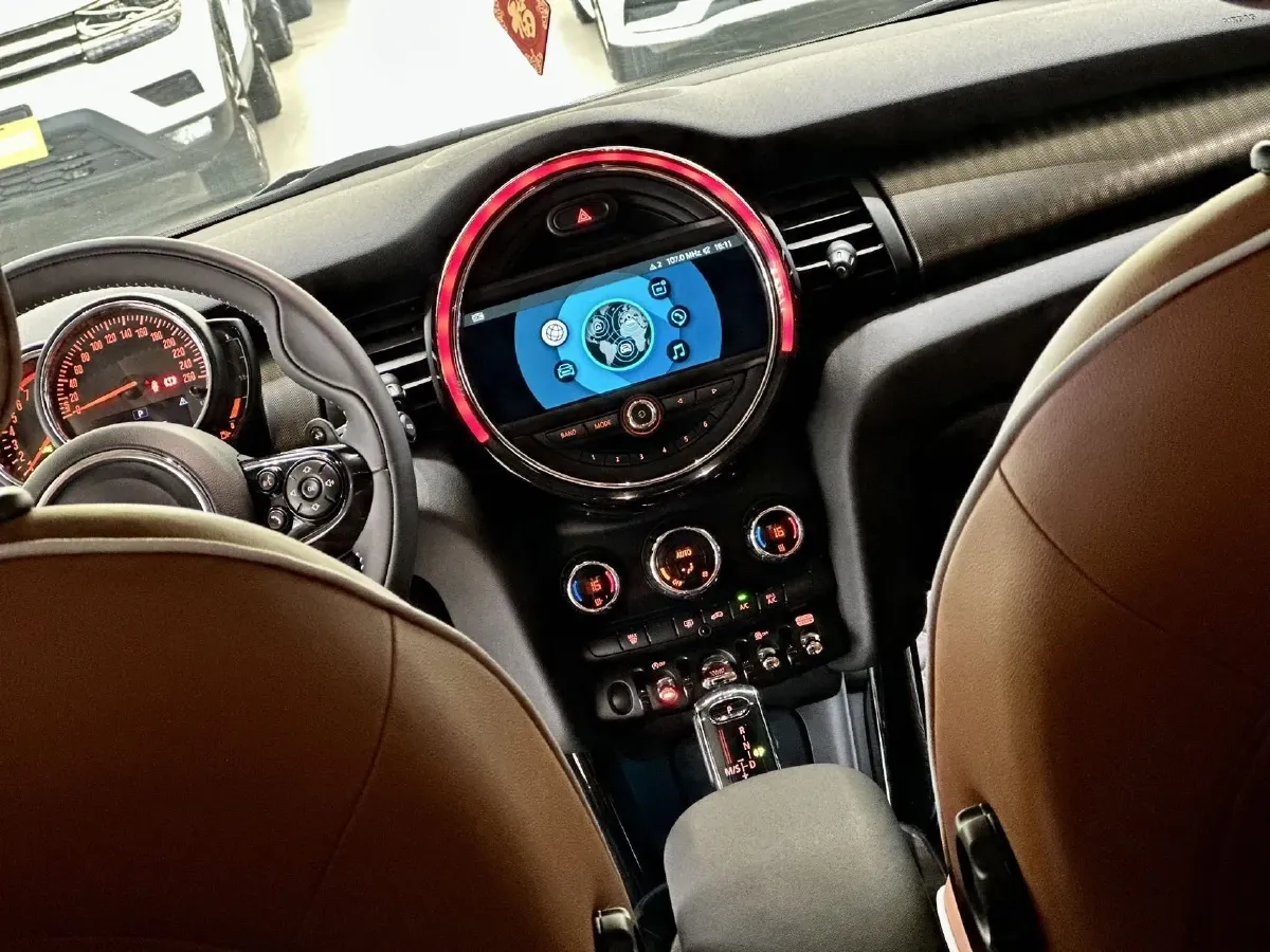 2018 MINI MINI 2.0T 192HP L4 7DCT,autocango,china used car exporter,china ev exporter,chinese used car exporter,chinese used ev exporter