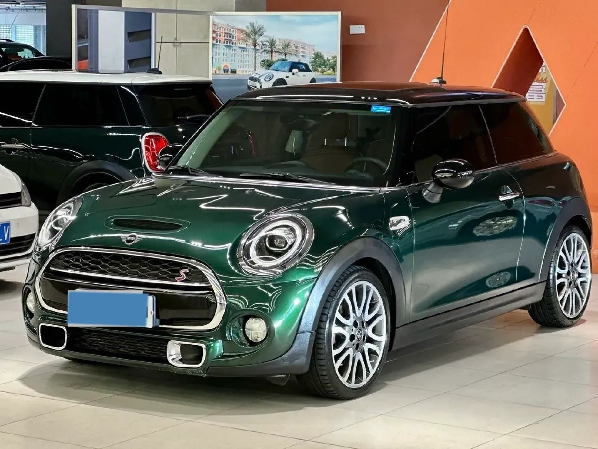 2018 MINI MINI 2.0T 192HP L4 7DCT,autocango,china used car exporter,china ev exporter,chinese used car exporter,chinese used ev exporter