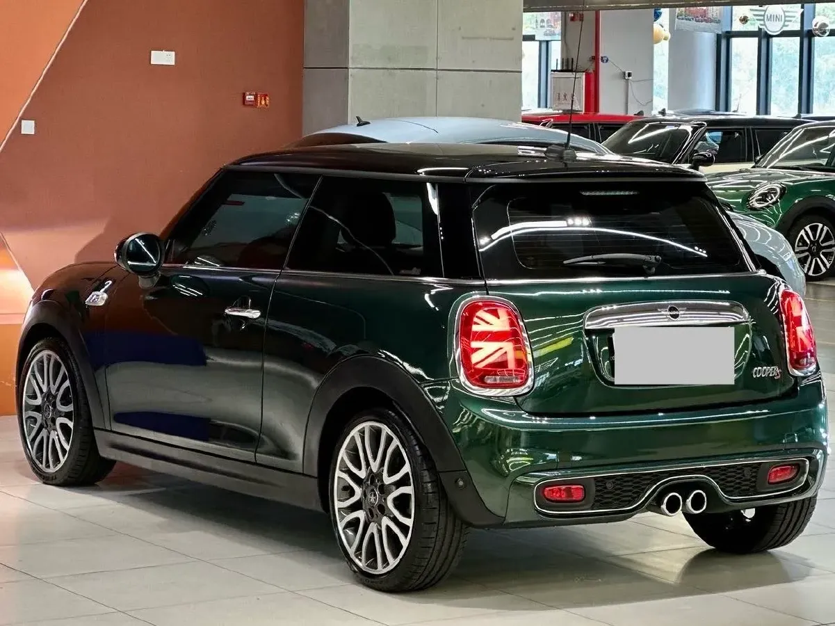 2018 MINI MINI 2.0T 192HP L4 7DCT,autocango,china used car exporter,china ev exporter,chinese used car exporter,chinese used ev exporter