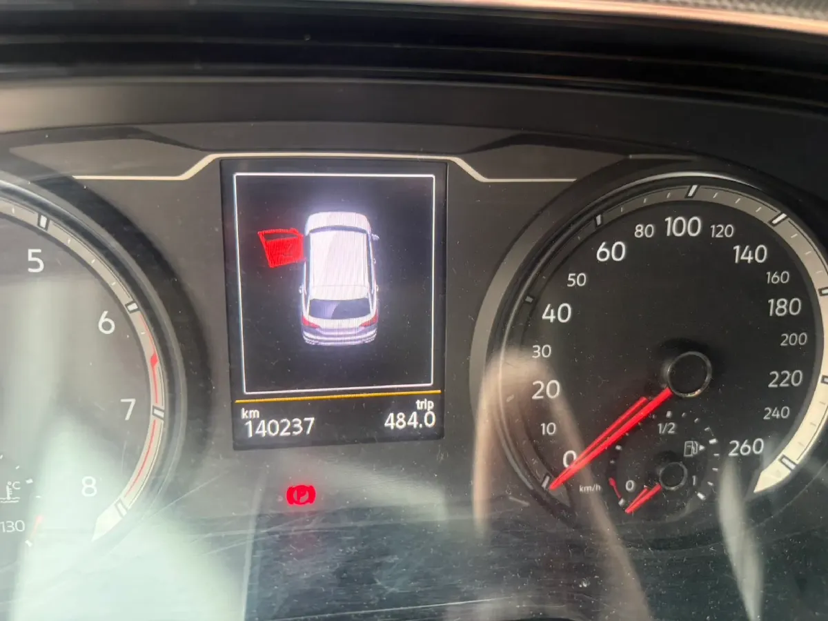 2019 Jeep Cherokee 2.0T 234HP L4 9AT,autocango,china used car exporter,china ev exporter,chinese used car exporter,chinese used ev exporter