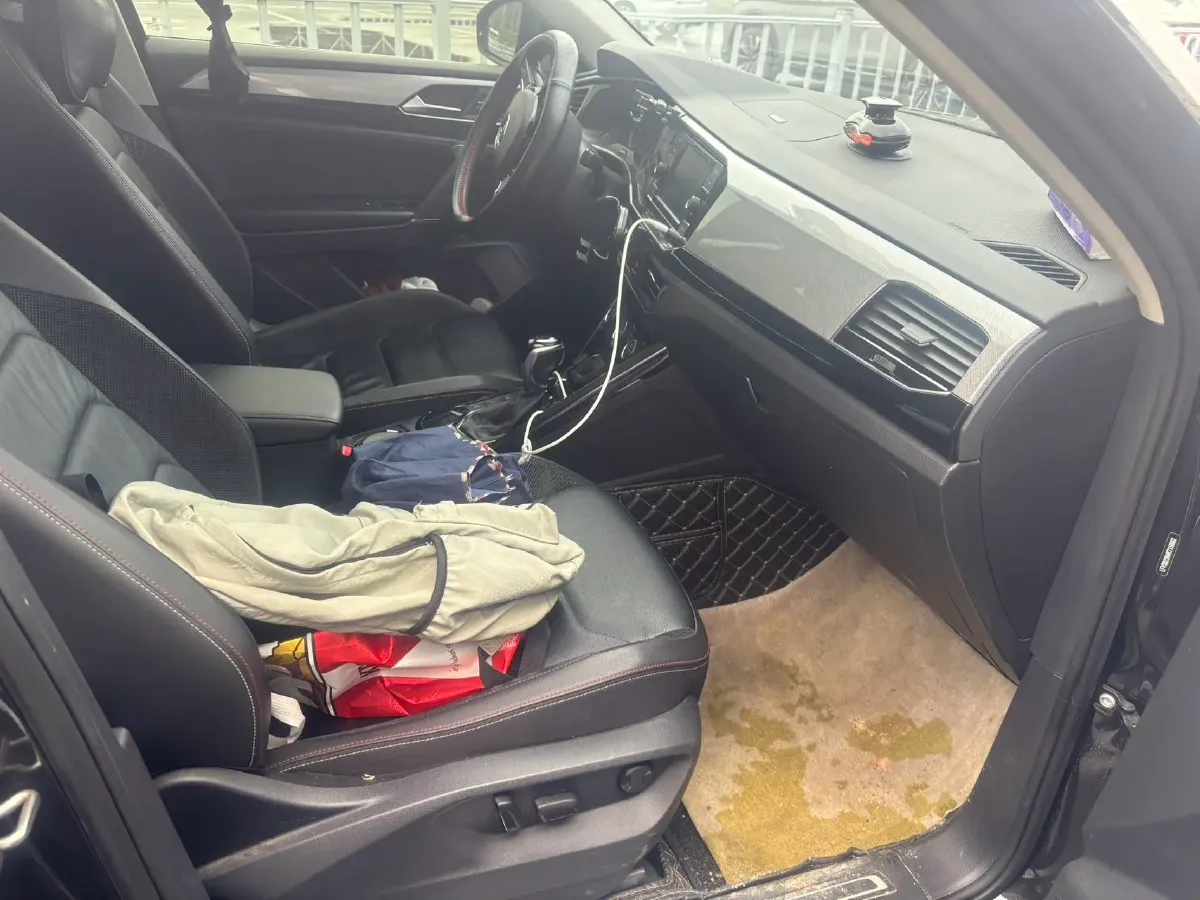 2019 Jeep Cherokee 2.0T 234HP L4 9AT,autocango,china used car exporter,china ev exporter,chinese used car exporter,chinese used ev exporter