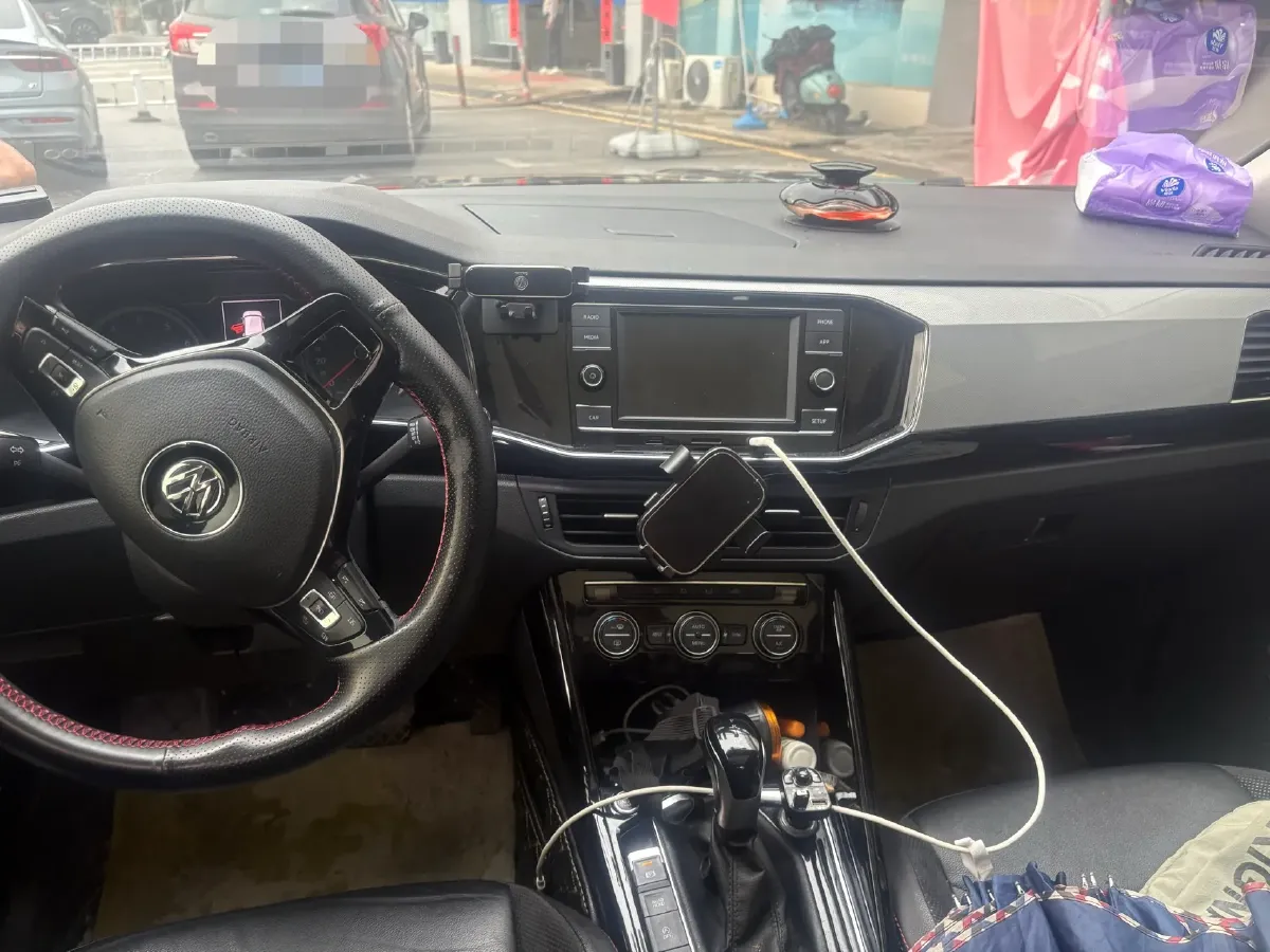 2019 Jeep Cherokee 2.0T 234HP L4 9AT,autocango,china used car exporter,china ev exporter,chinese used car exporter,chinese used ev exporter