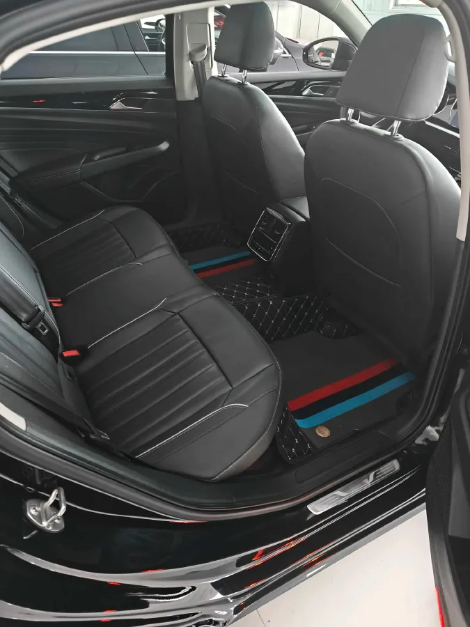 2023 Volkswagen Passat 2.0T 186HP L4 7DCT,autocango,china used car exporter,china ev exporter,chinese used car exporter,chinese used ev exporter