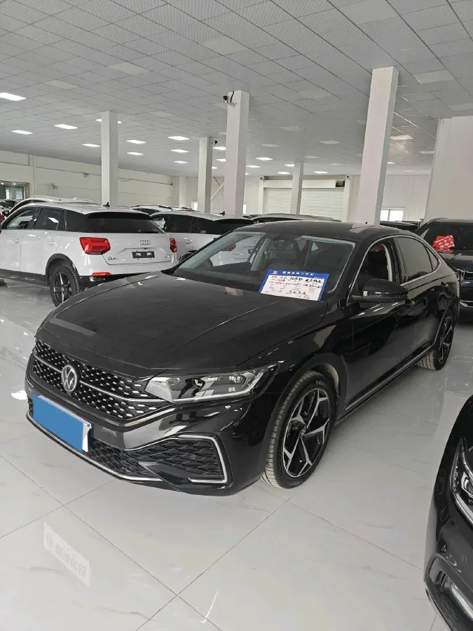 2023 Volkswagen Passat 2.0T 186HP L4 7DCT,autocango,china used car exporter,china ev exporter,chinese used car exporter,chinese used ev exporter