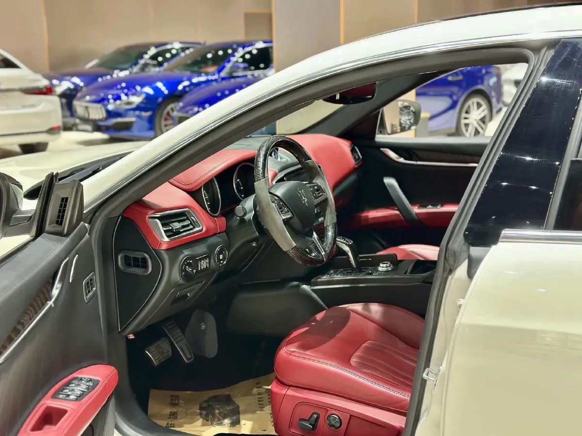 2019 Maserati Ghibli 3.0T 350HP V6 8AT,autocango,china used car exporter,china ev exporter,chinese used car exporter,chinese used ev exporter