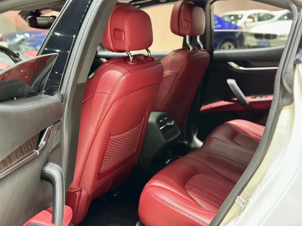 2019 Maserati Ghibli 3.0T 350HP V6 8AT,autocango,china used car exporter,china ev exporter,chinese used car exporter,chinese used ev exporter