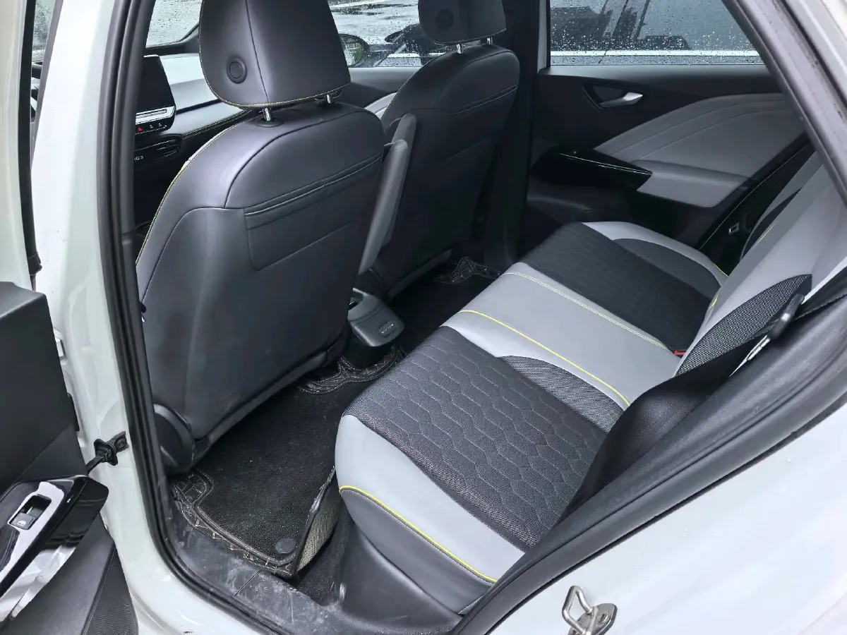 2024 Volkswagen ID.3 BEV 52.8KWH,autocango,china used car exporter,china ev exporter,chinese used car exporter,chinese used ev exporter