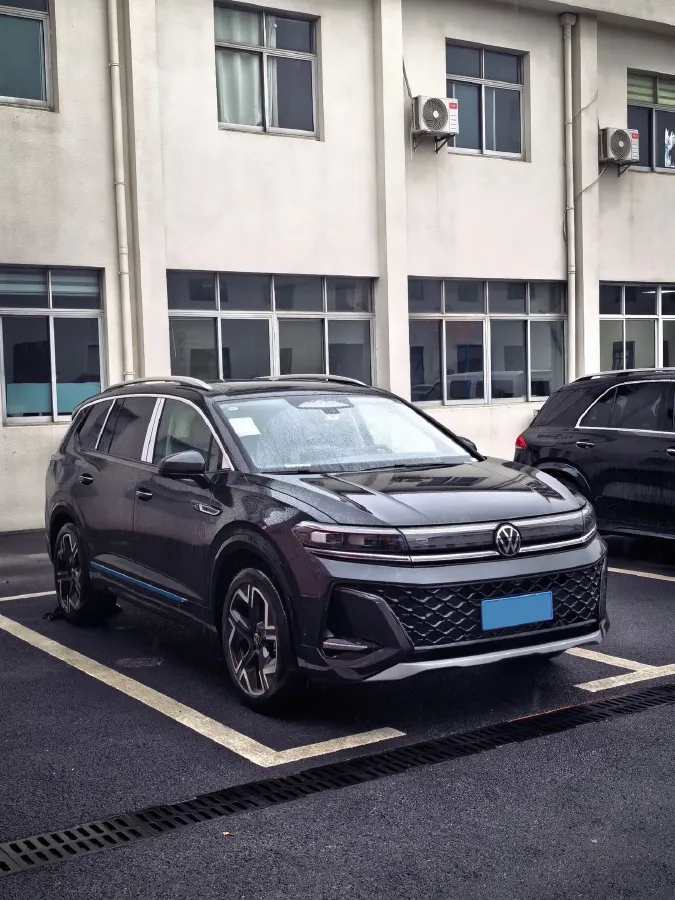 2026 Volkswagen Talagon 2.0T 272HP L4 7DCT,autocango,china used car exporter,china ev exporter,chinese used car exporter,chinese used ev exporter