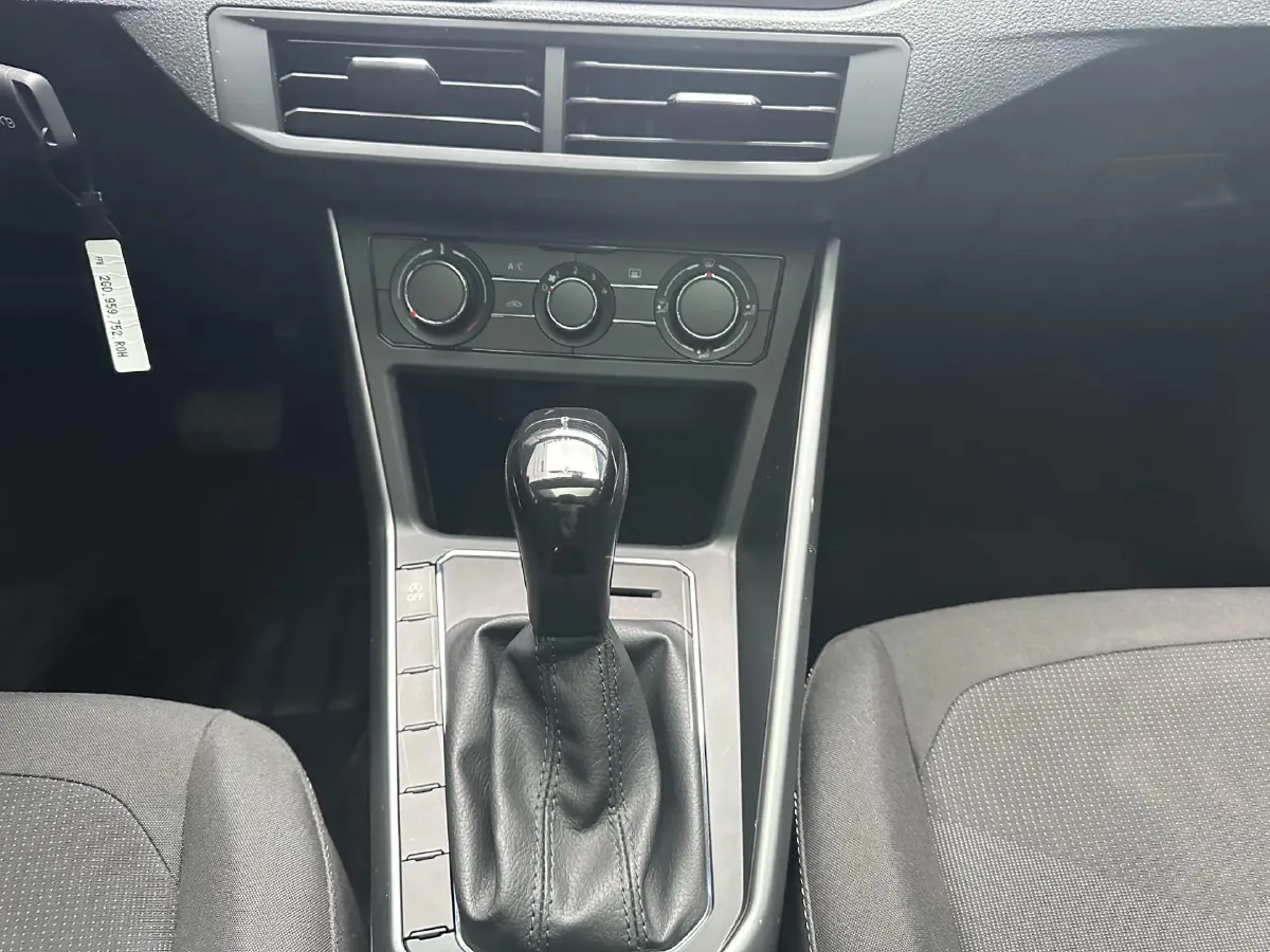 2019 Volkswagen Polo 1.5L 113HP L4 6AT,autocango,china used car exporter,china ev exporter,chinese used car exporter,chinese used ev exporter