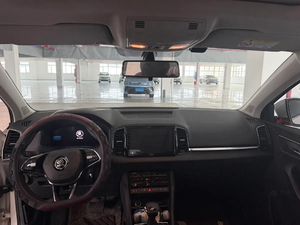 2022 Skoda Karoq 1.4T 150HP L4 7DCT,autocango,china used car exporter,china ev exporter,chinese used car exporter,chinese used ev exporter