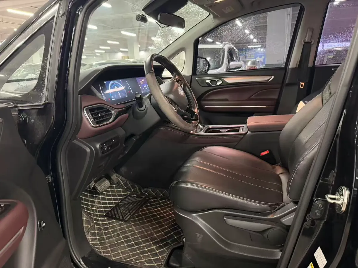 2021 GAC Trumpchi M6 1.5T 169HP L4 7DCT,autocango,china used car exporter,china ev exporter,chinese used car exporter,chinese used ev exporter