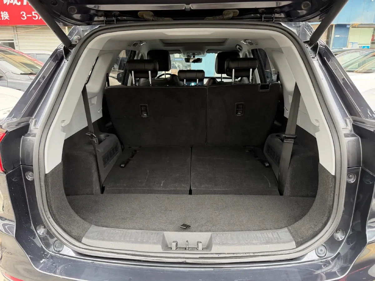 2021 Chery Tiggo 8 Plus 1.6T 197HP L4 7DCT,autocango,china used car exporter,china ev exporter,chinese used car exporter,chinese used ev exporter