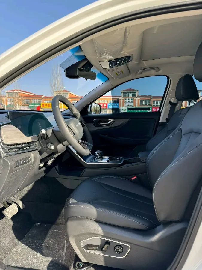 2025 BeiJing Auto X7 1.5T 188HP L4 7DCT,autocango,china used car exporter,china ev exporter,chinese used car exporter,chinese used ev exporter