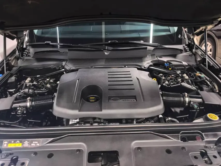 2021 Land Rover Discovery 3.0T 360HP L6 8AT,autocango,china used car exporter,china ev exporter,chinese used car exporter,chinese used ev exporter