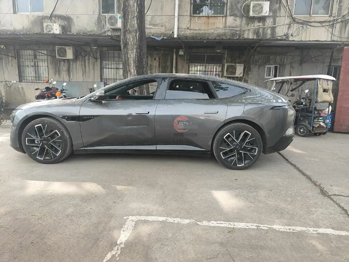 2025 Avatr 12 1.5T 156HP L4 REEV,autocango,china used car exporter,china ev exporter,chinese used car exporter,chinese used ev exporter