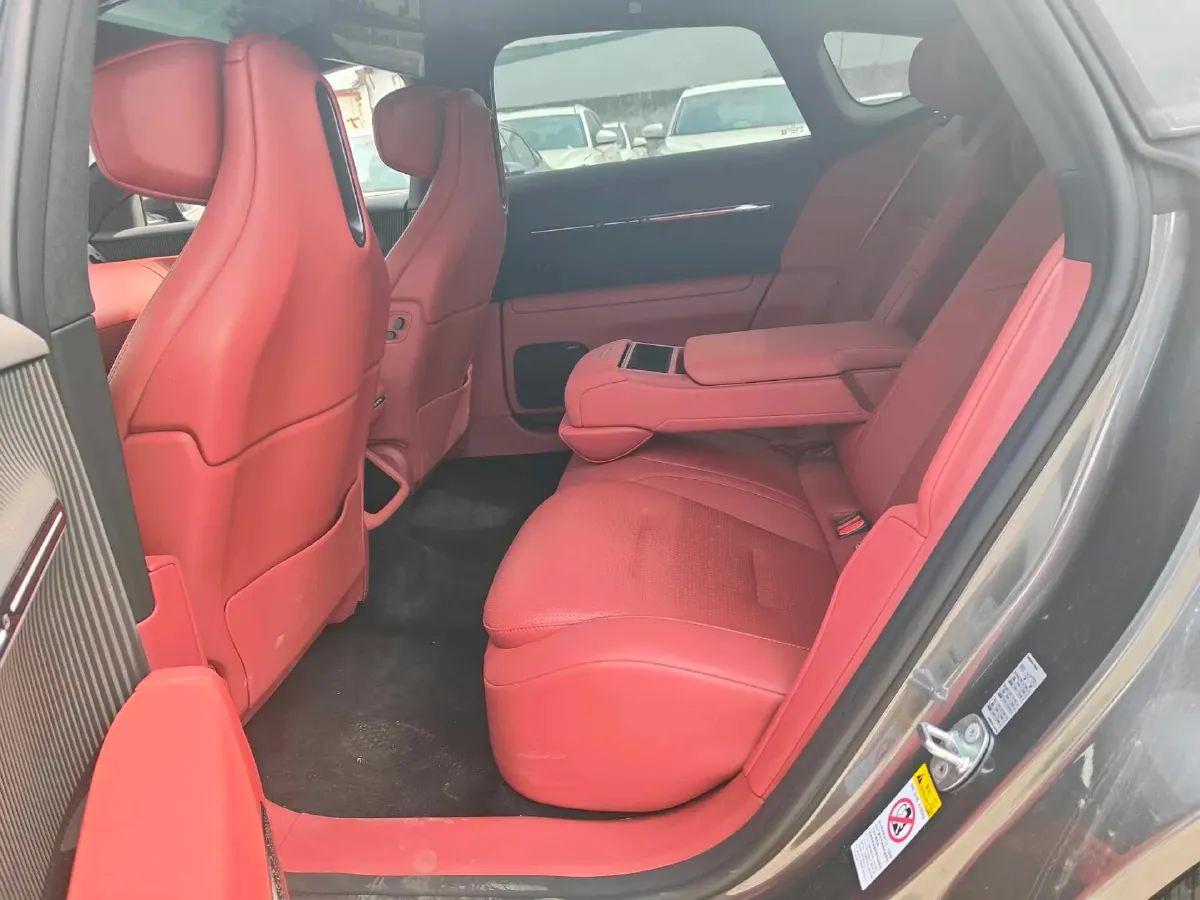 2025 Avatr 12 1.5T 156HP L4 REEV,autocango,china used car exporter,china ev exporter,chinese used car exporter,chinese used ev exporter