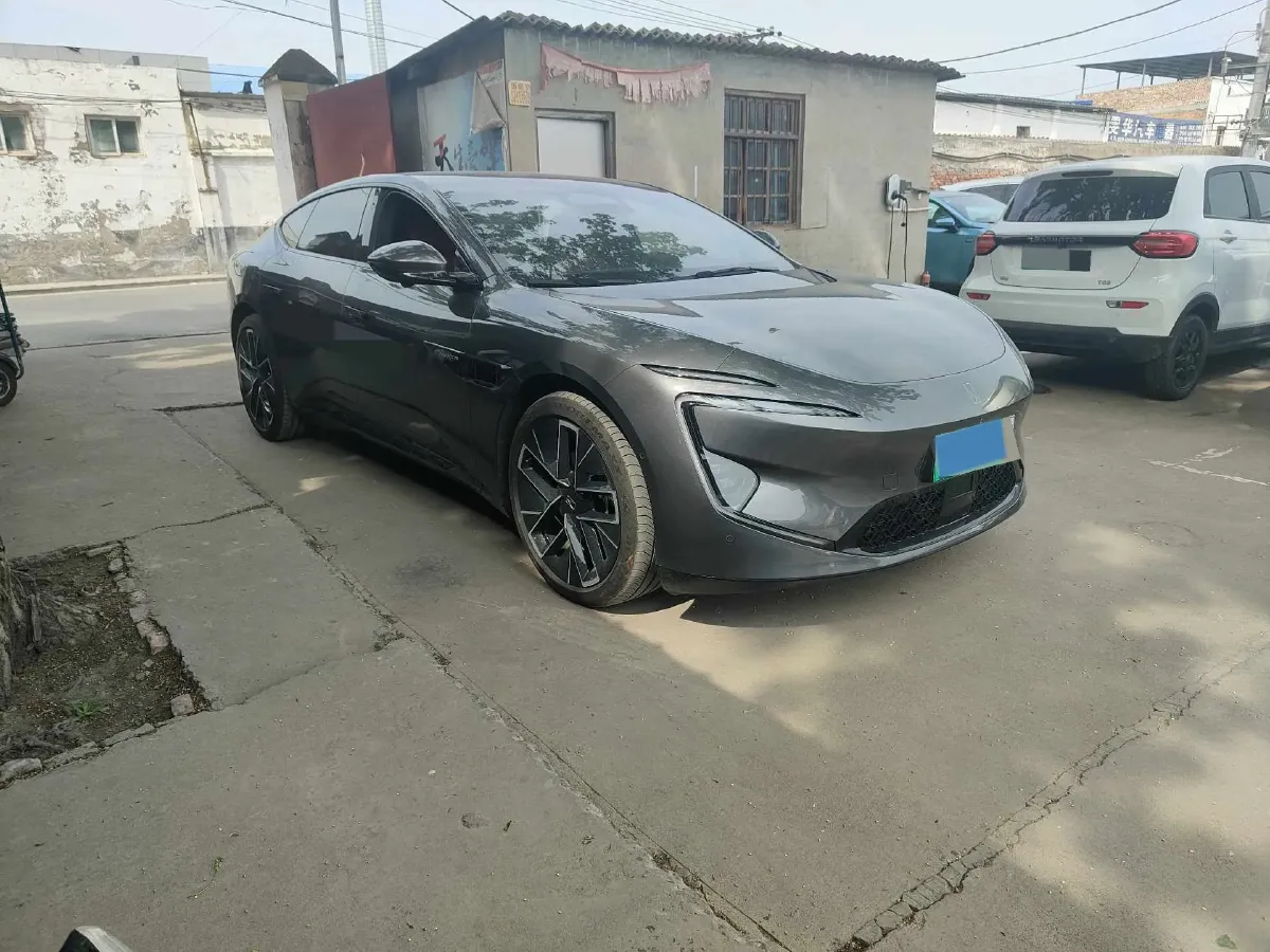 2025 Avatr 12 1.5T 156HP L4 REEV,autocango,china used car exporter,china ev exporter,chinese used car exporter,chinese used ev exporter