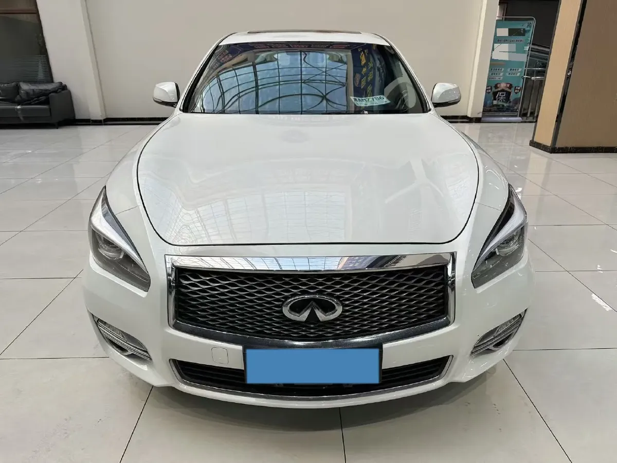 2015 Infiniti Q70 2.5L 222HP V6 7AT,autocango,china used car exporter,china ev exporter,chinese used car exporter,chinese used ev exporter