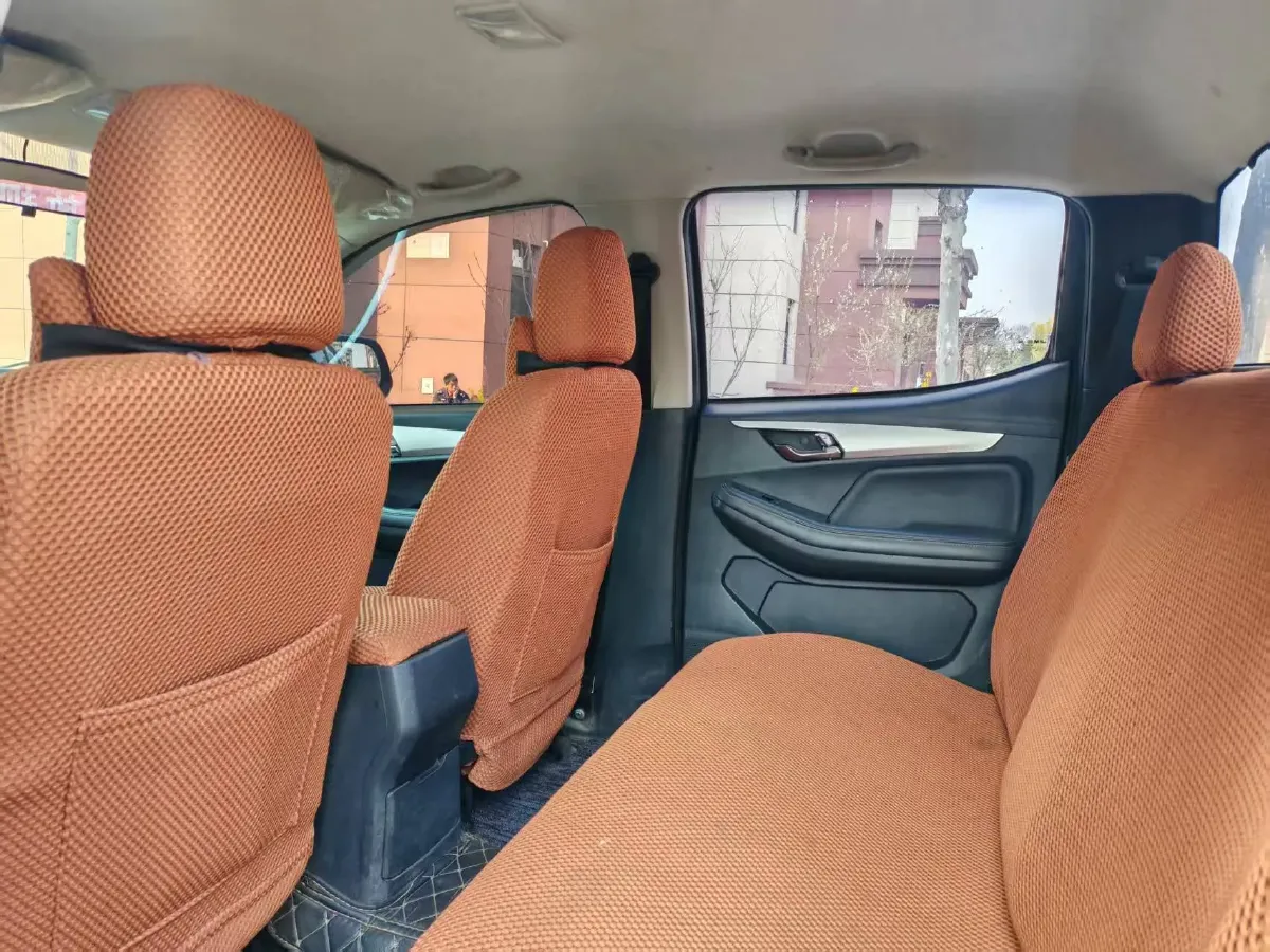 2020 Isuzu Jim 2.8T 120HP L4 5MT,autocango,china used car exporter,china ev exporter,chinese used car exporter,chinese used ev exporter