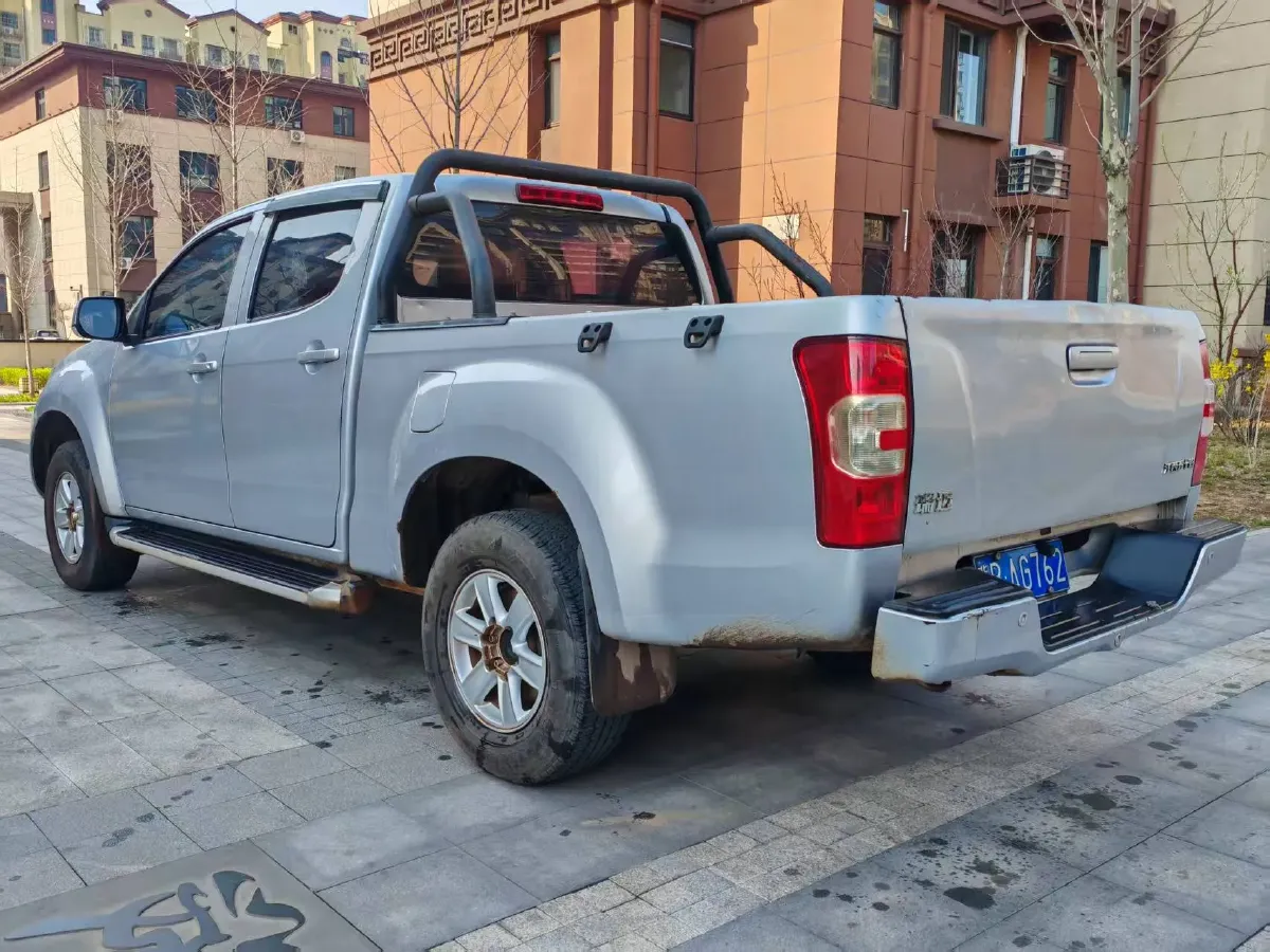 2020 Isuzu Jim 2.8T 120HP L4 5MT,autocango,china used car exporter,china ev exporter,chinese used car exporter,chinese used ev exporter