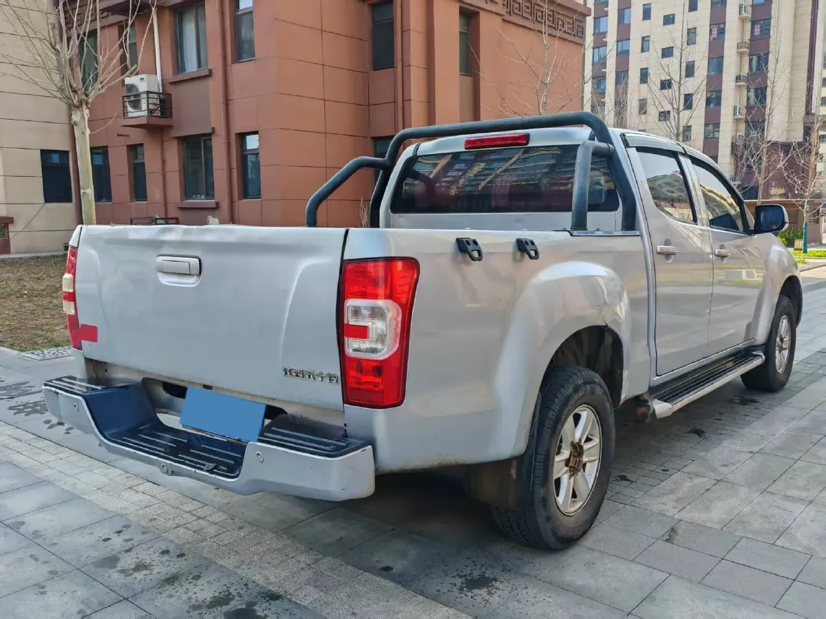 2020 Isuzu Jim 2.8T 120HP L4 5MT,autocango,china used car exporter,china ev exporter,chinese used car exporter,chinese used ev exporter