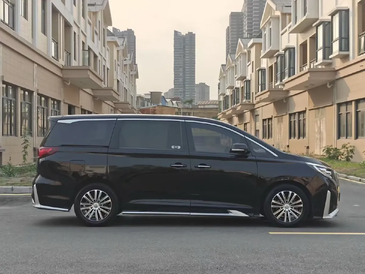 2021 GAC Trumpchi M8 2.0T 252HP L4 8AT,autocango,china used car exporter,china ev exporter,chinese used car exporter,chinese used ev exporter