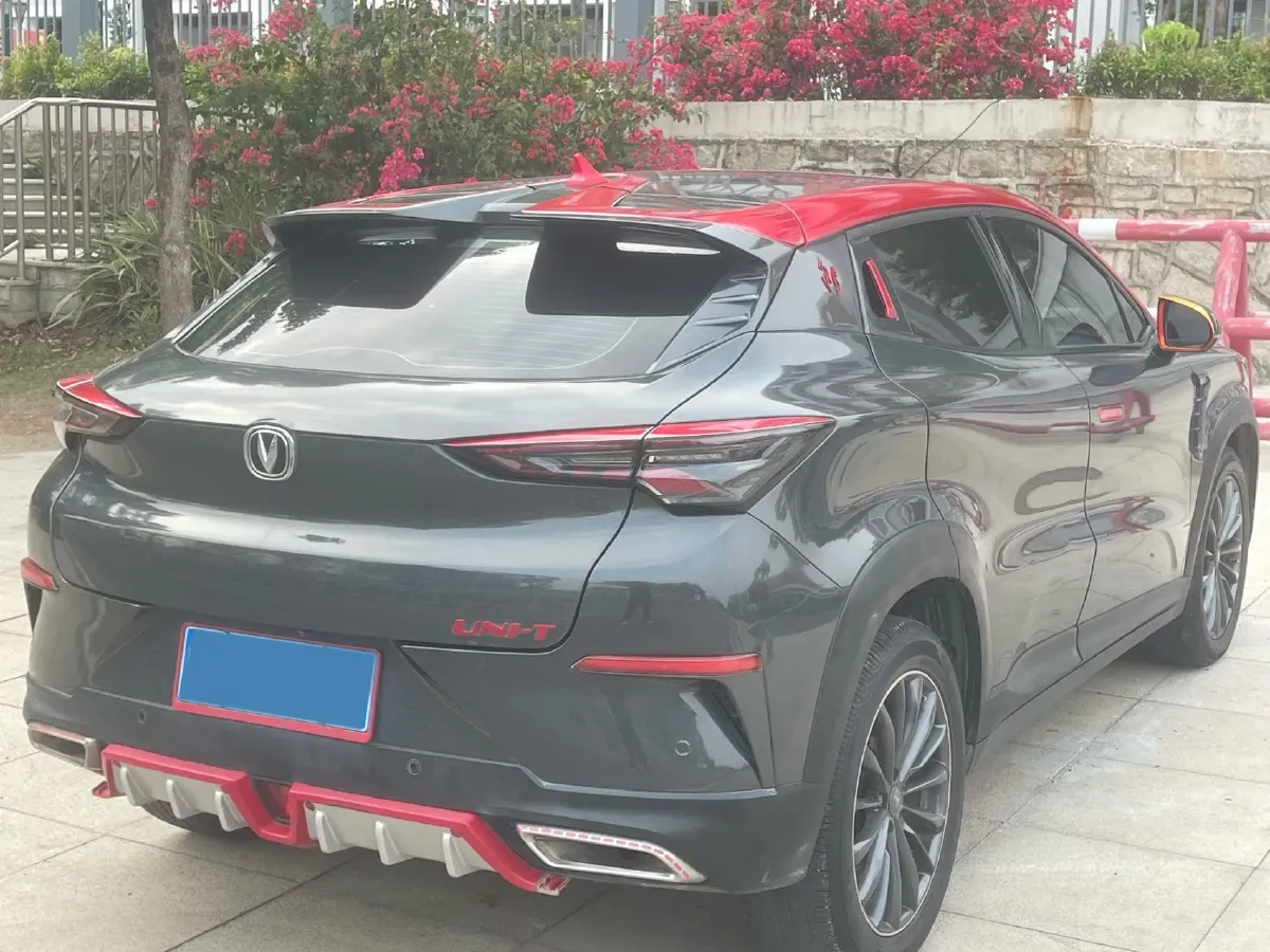 2020 ChangAn UNI-T 1.5T 180HP L4 7DCT,autocango,china used car exporter,china ev exporter,chinese used car exporter,chinese used ev exporter