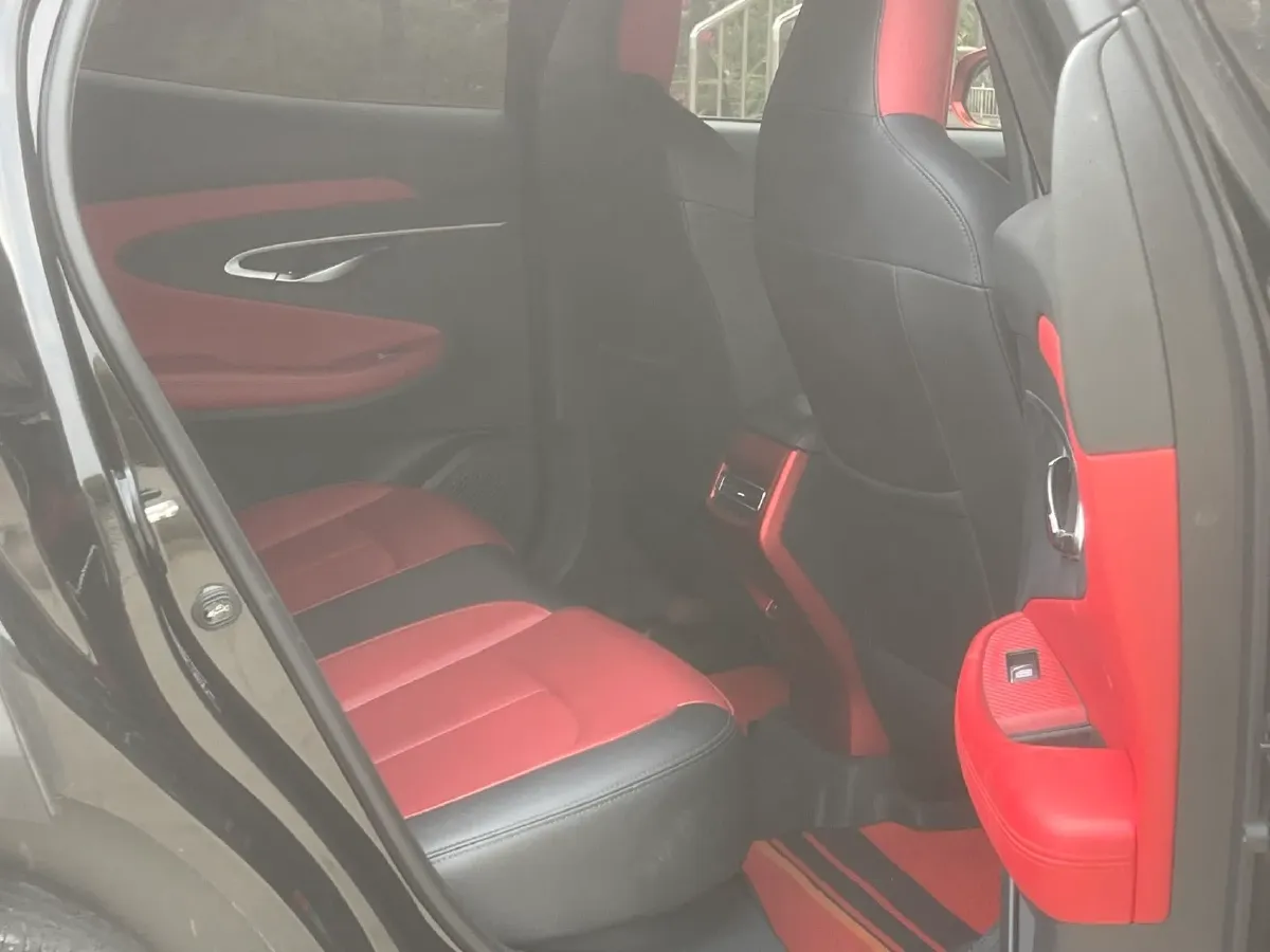 2020 ChangAn UNI-T 1.5T 180HP L4 7DCT,autocango,china used car exporter,china ev exporter,chinese used car exporter,chinese used ev exporter