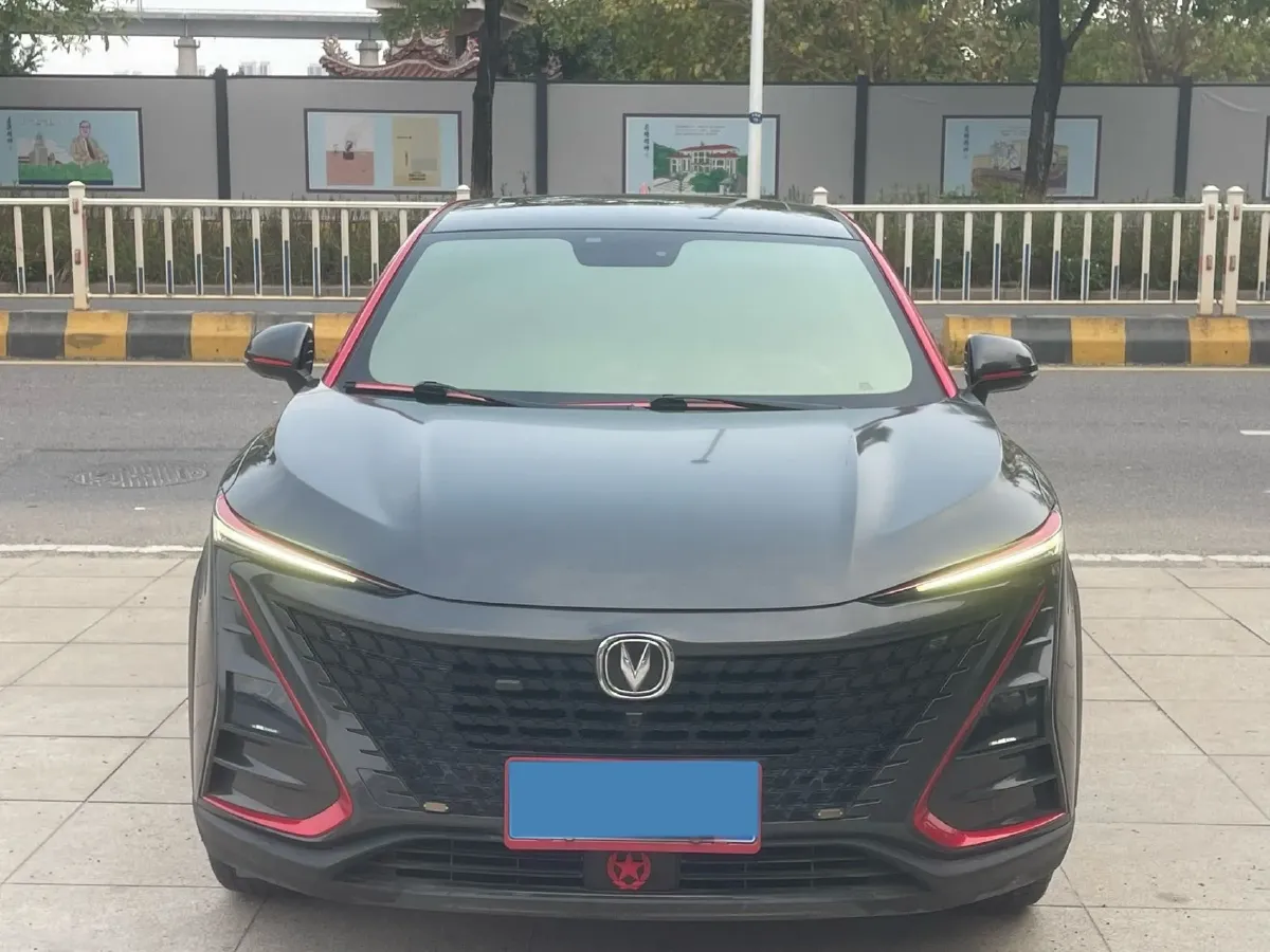 2020 ChangAn UNI-T 1.5T 180HP L4 7DCT,autocango,china used car exporter,china ev exporter,chinese used car exporter,chinese used ev exporter