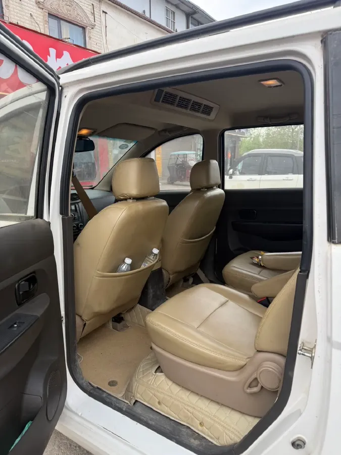 2018 WuLing HongGuang 1.5L 105HP L4 5MT,autocango,china used car exporter,china ev exporter,chinese used car exporter,chinese used ev exporter