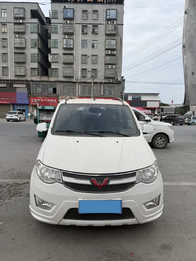 2018 WuLing HongGuang 1.5L 105HP L4 5MT,autocango,china used car exporter,china ev exporter,chinese used car exporter,chinese used ev exporter