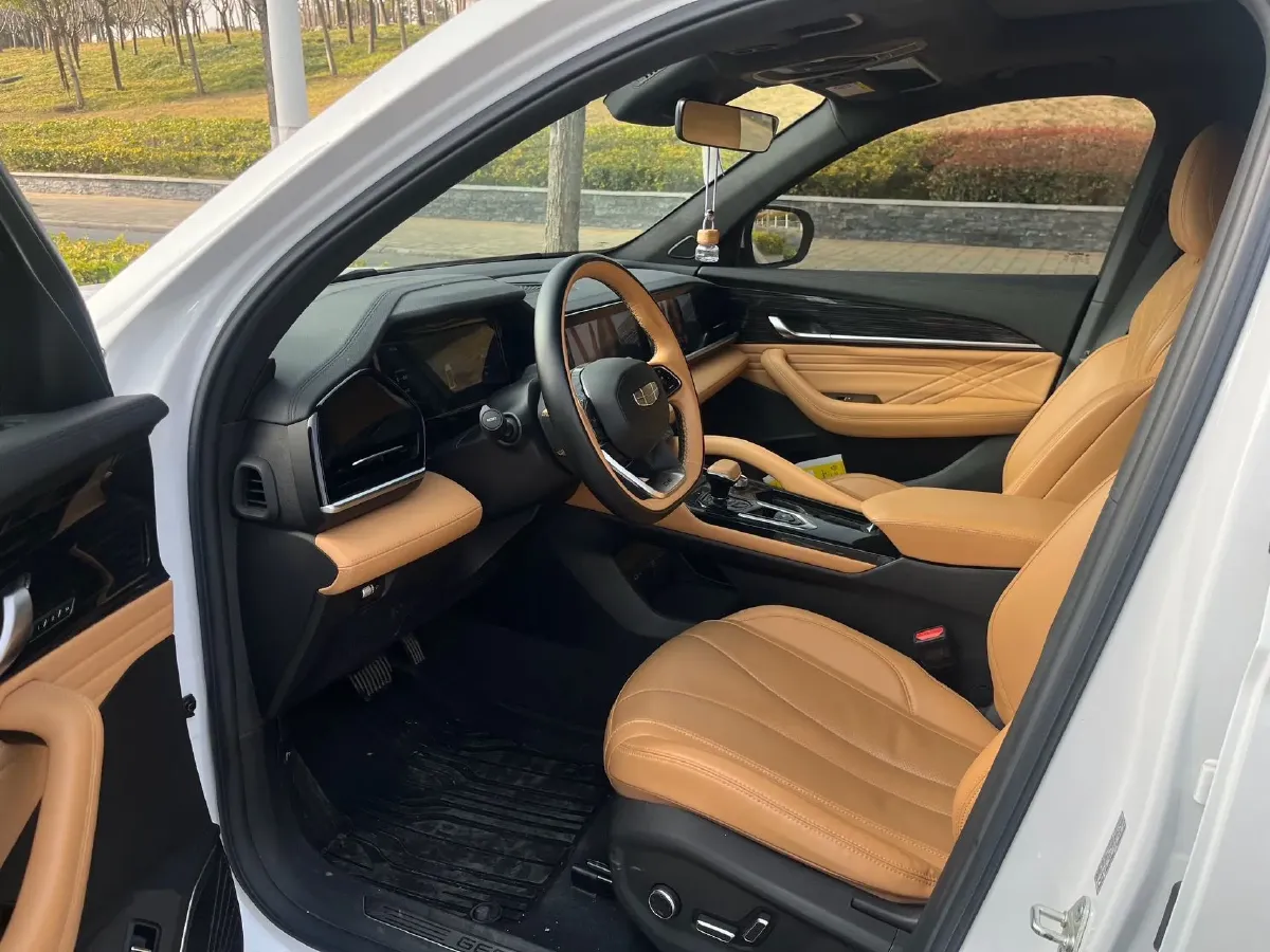 2024 Geely Monjaro 1.5T 163HP L4 3DHT Hybrid,autocango,china used car exporter,china ev exporter,chinese used car exporter,chinese used ev exporter