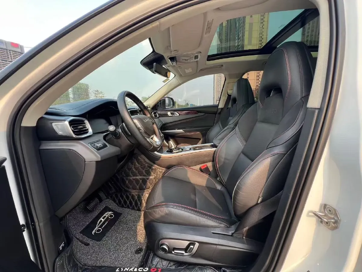 2017 Foton Sauvana 2.0T 218HP L4 6AT,autocango,china used car exporter,china ev exporter,chinese used car exporter,chinese used ev exporter