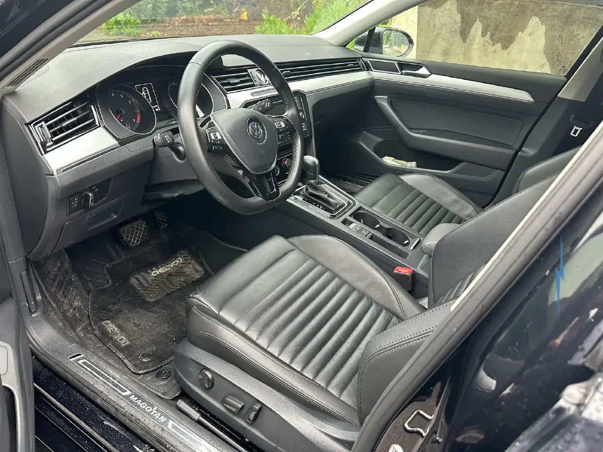 2018 Volkswagen Magotan 1.4T 150HP L4 7DCT,autocango,china used car exporter,china ev exporter,chinese used car exporter,chinese used ev exporter