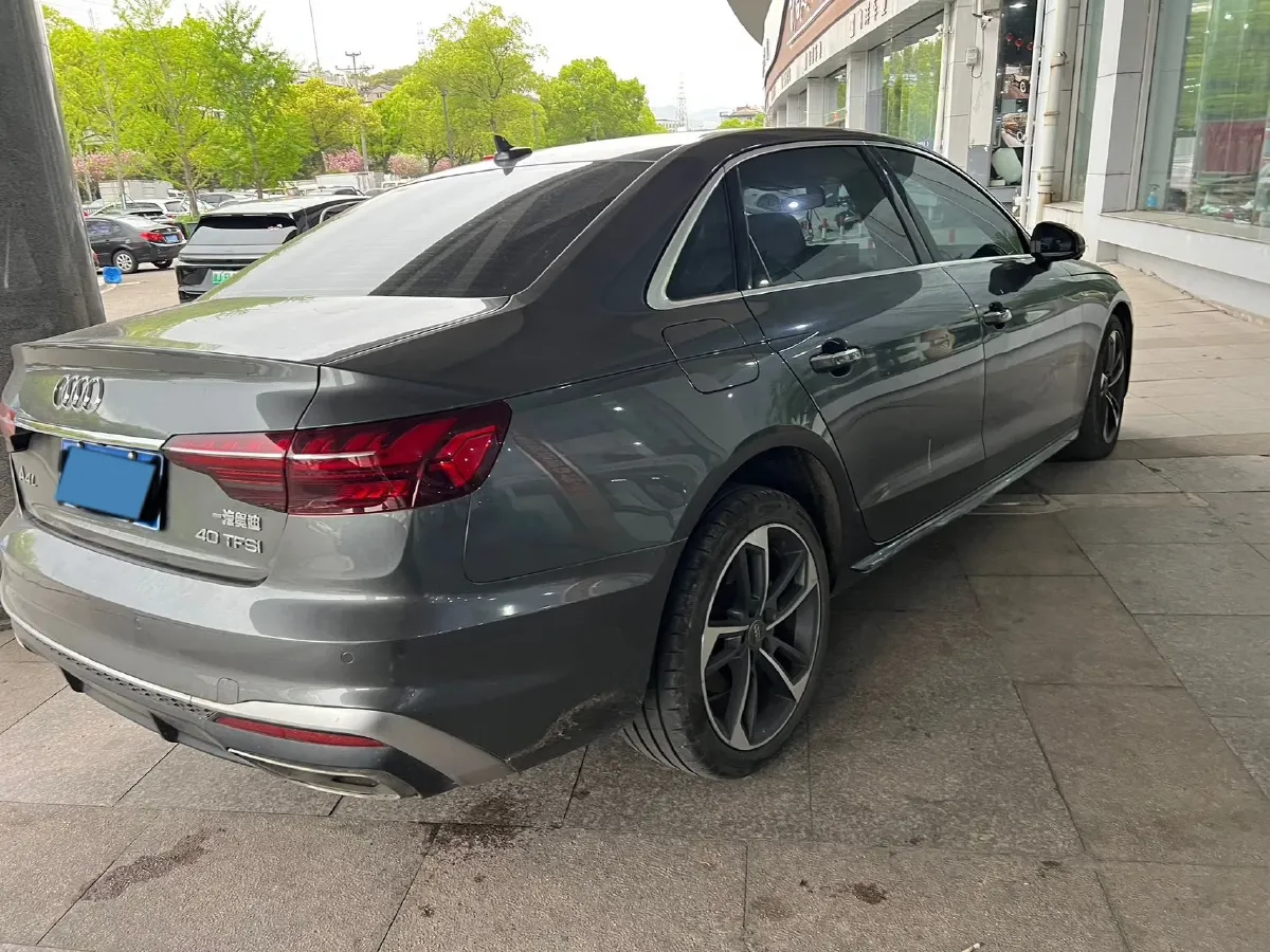 2020 Audi A4L 2.0T 190HP L4 7DCT,autocango,china used car exporter,china ev exporter,chinese used car exporter,chinese used ev exporter