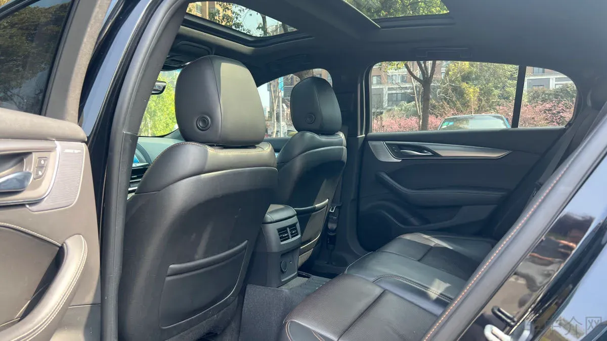 2020 Cadillac CT5 2.0T 237HP L4 10AT,autocango,china used car exporter,china ev exporter,chinese used car exporter,chinese used ev exporter