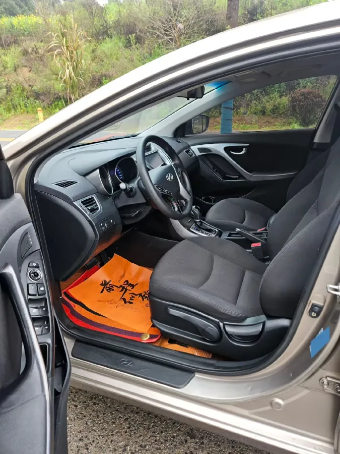 2016 Hyundai Elantra 1.6L 128HP L4 6AT,autocango,china used car exporter,china ev exporter,chinese used car exporter,chinese used ev exporter