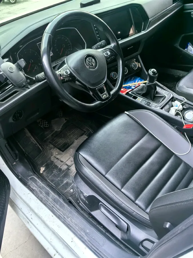 2019 Volkswagen Sagitar 1.2T 116HP L4 5MT,autocango,china used car exporter,china ev exporter,chinese used car exporter,chinese used ev exporter