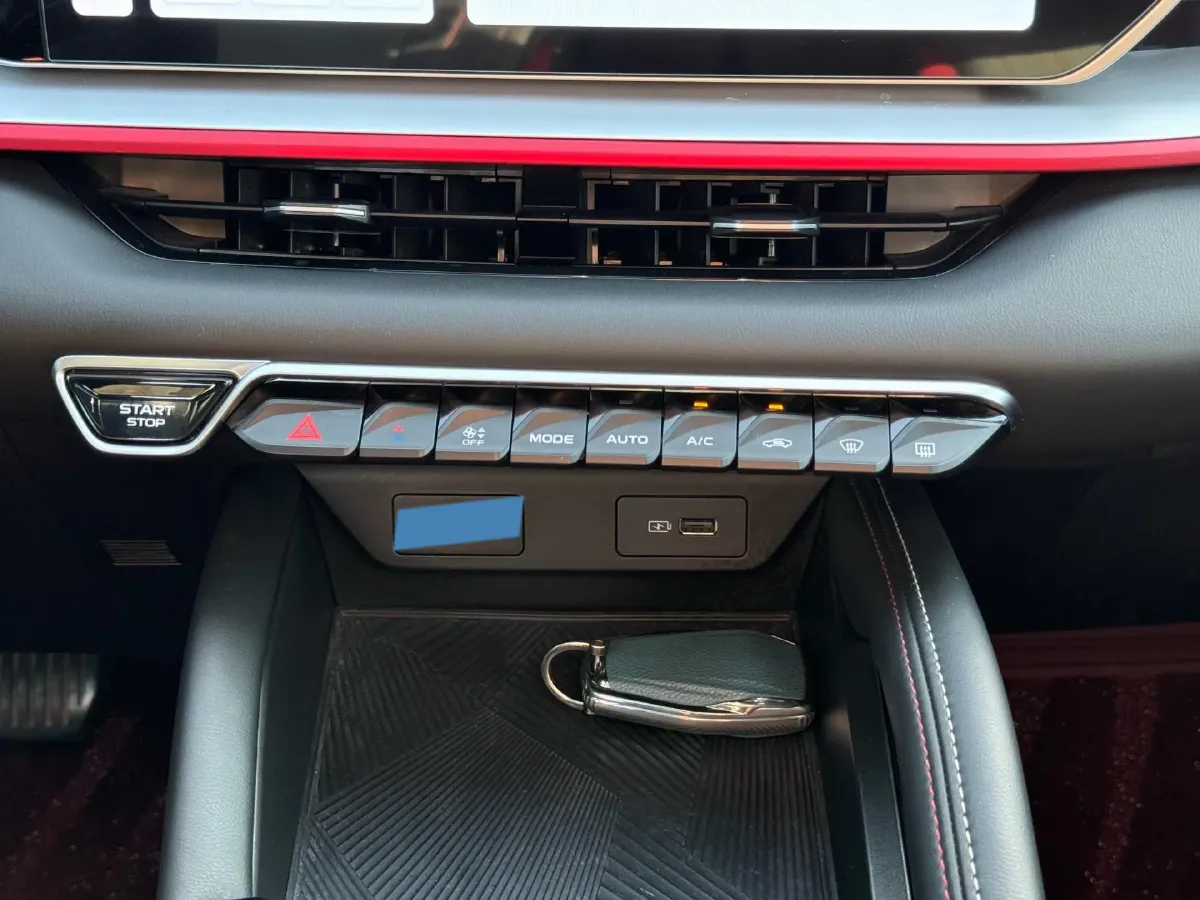 2022 Geely Coolray 1.5T 181HP L4 7DCT,autocango,china used car exporter,china ev exporter,chinese used car exporter,chinese used ev exporter