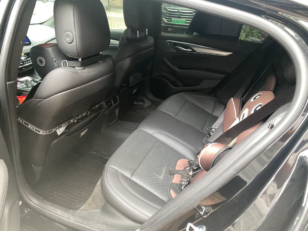 2024 Cadillac CT5 2.0T 237HP L4 10AT,autocango,china used car exporter,china ev exporter,chinese used car exporter,chinese used ev exporter