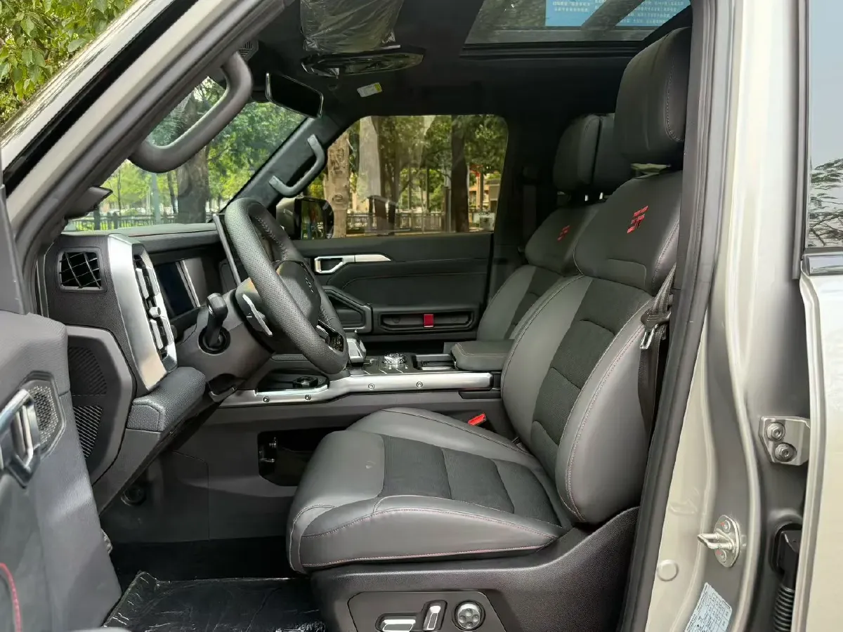 2024 Jetour Traveller 2.0T 254HP L4 7DCT,autocango,china used car exporter,china ev exporter,chinese used car exporter,chinese used ev exporter