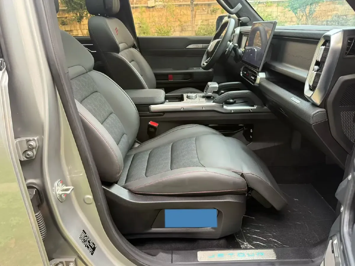 2024 Jetour Traveller 2.0T 254HP L4 7DCT,autocango,china used car exporter,china ev exporter,chinese used car exporter,chinese used ev exporter