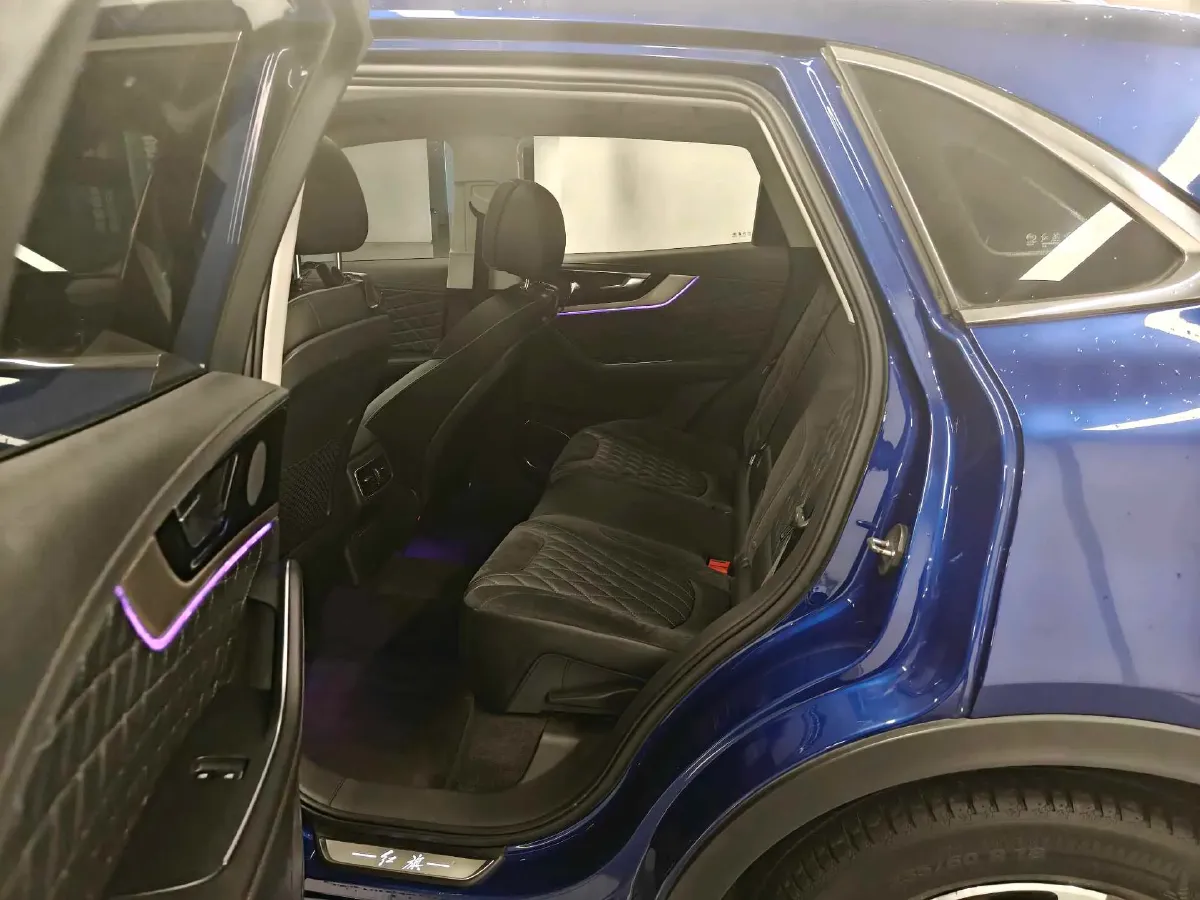 2019 HongQi HS5 2.0T 224HP L4 6AT,autocango,china used car exporter,china ev exporter,chinese used car exporter,chinese used ev exporter